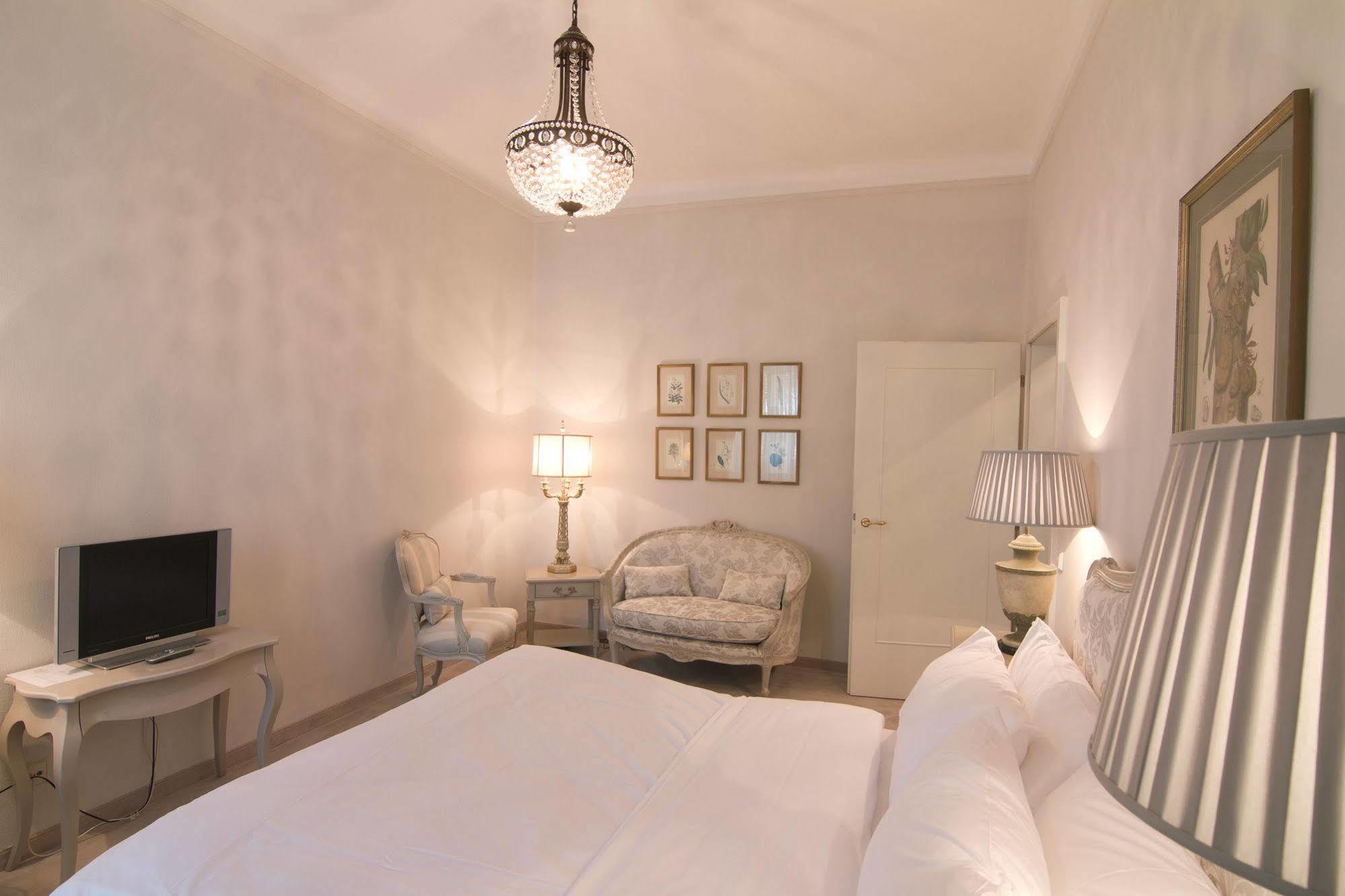 بادنويلر Hotel Romerbad المظهر الخارجي الصورة